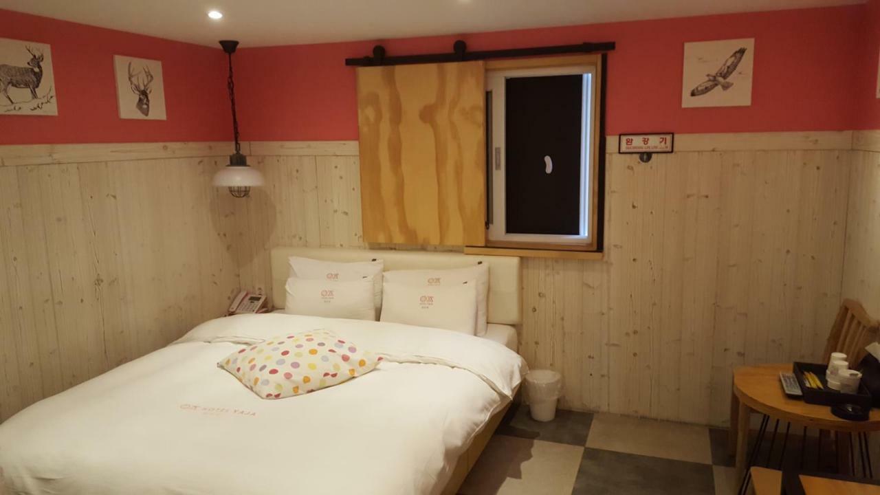 Hotel Yaja Jongno Seoul Bagian luar foto