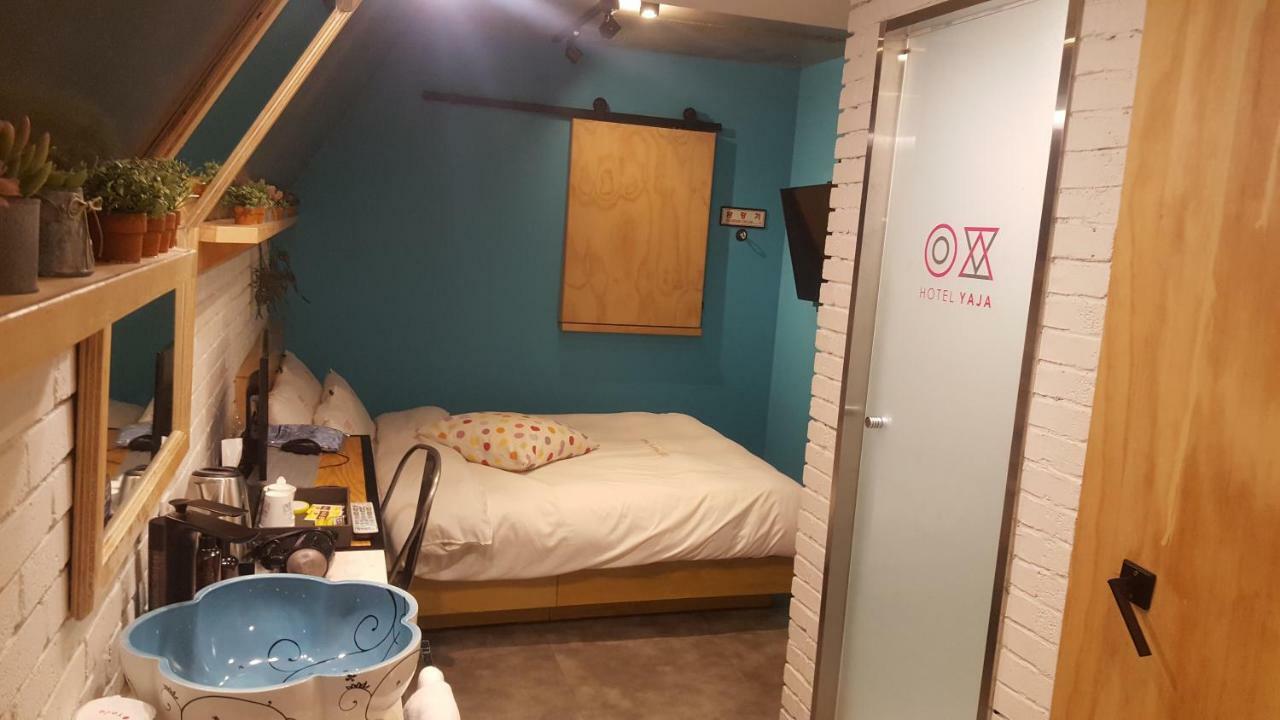 Hotel Yaja Jongno Seoul Bagian luar foto
