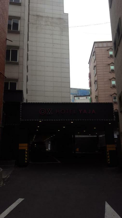 Hotel Yaja Jongno Seoul Bagian luar foto